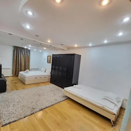 Mega Mall Monza National Arena Apartment